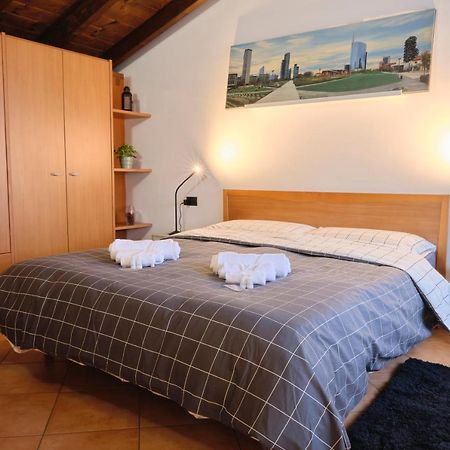 Appartement 10' From Malpensa Casa Moderna, Netflix & Wi-Fi à Casorate Sempione Extérieur photo